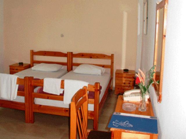 Aquarius Hotel Fourka Habitación foto