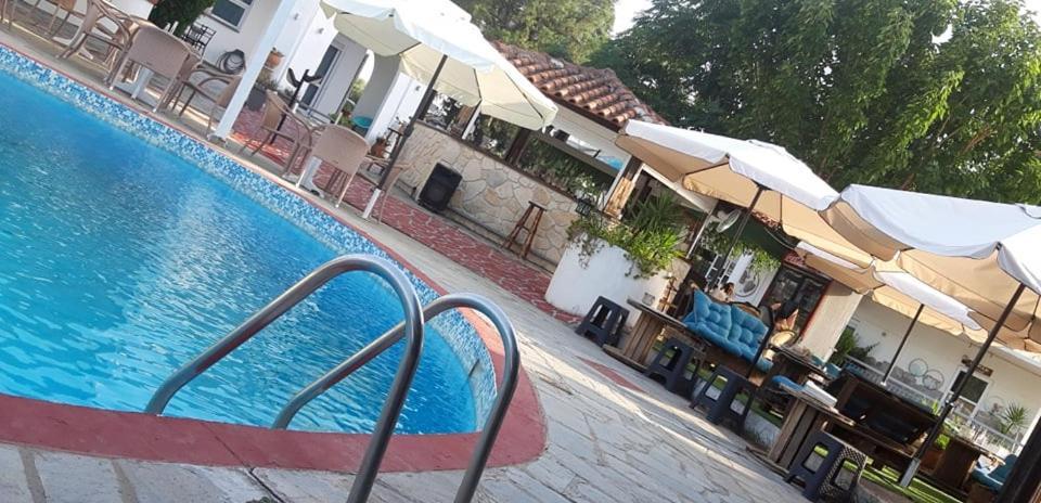 Aquarius Hotel Fourka Exterior foto