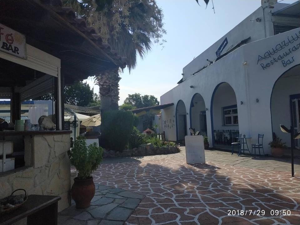 Aquarius Hotel Fourka Exterior foto